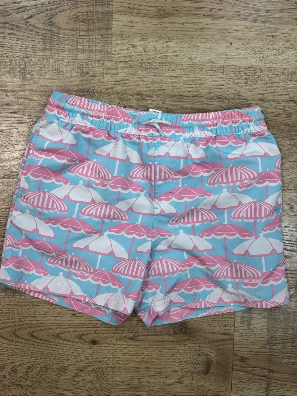 The Beaufort Bonnet Company Blue & Pink Umbrella Swim Trunks